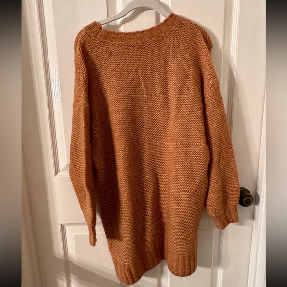 Aerie Extra Small Light Brown Sweater - Very Oversized Fit - Picture 2 of 2